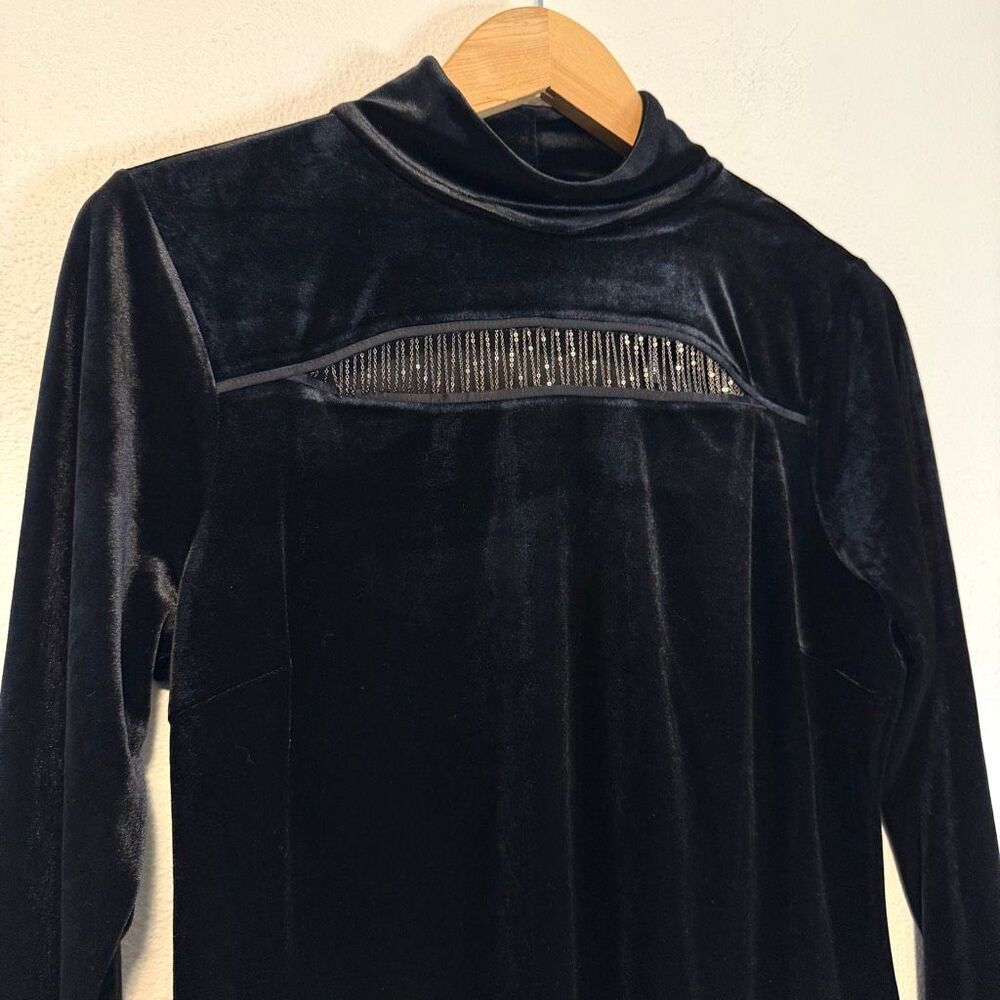 Elie Tahari Velvet Long Sleeve Chain Cutout Top Size Medium NWT